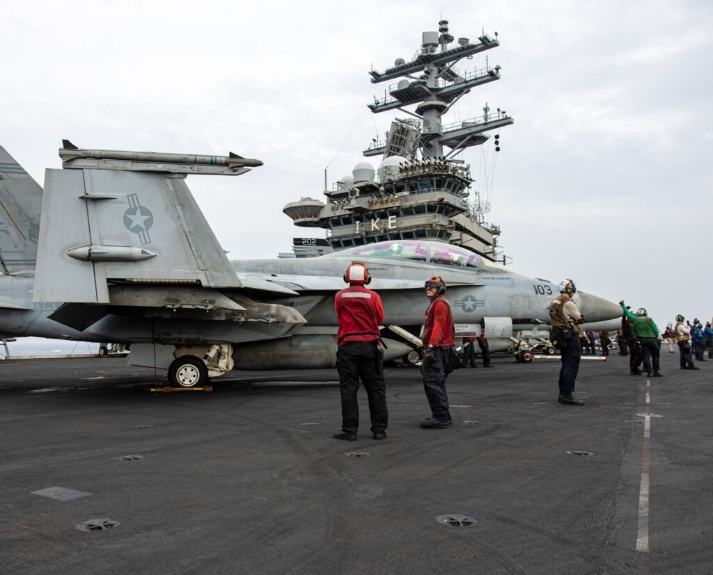 ایران به بررسی پاسخ خود به حملات احتمالی مجدد آمریکا و اسرائیل میپردازد