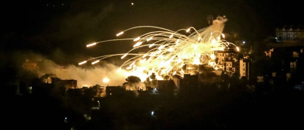 ما الذي تحاول إسرائيل تحقيقه في لبنان؟