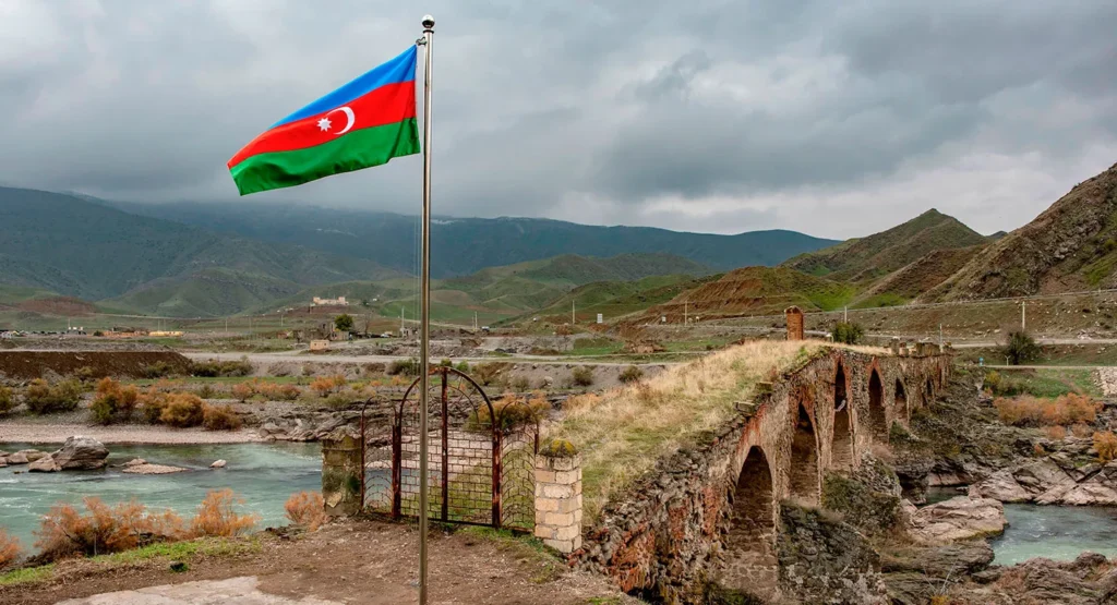 The Gulf Conflict and the South Caucasus