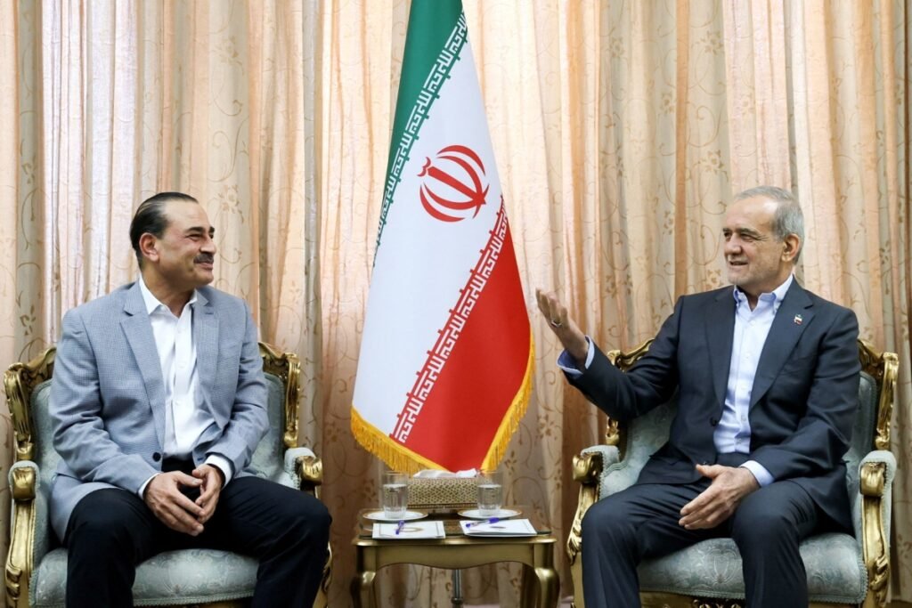 Pakistan keeps chasing an elusive deal between the US and Iran Iranian President Masoud Pezeshkian and Pakistani military leader Asim Munir sit in formal armchairs during a diplomatic meeting in Tehran, discussing frameworks for a deal between the US and Iran.