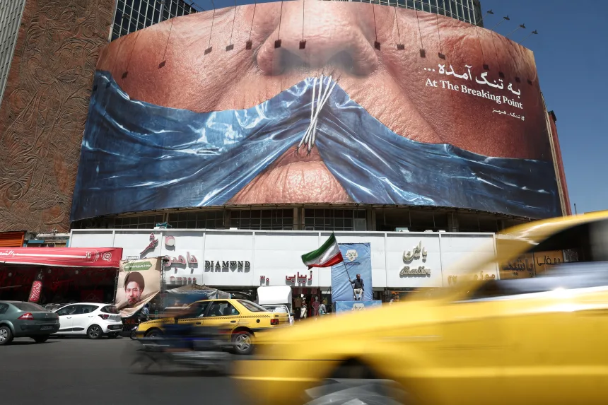 Trump Iran Exit Strategy Faces a Hard Path Through Hormuz 3 3a481a70 730d 4a13 b4eb 77c7ac83d118 2