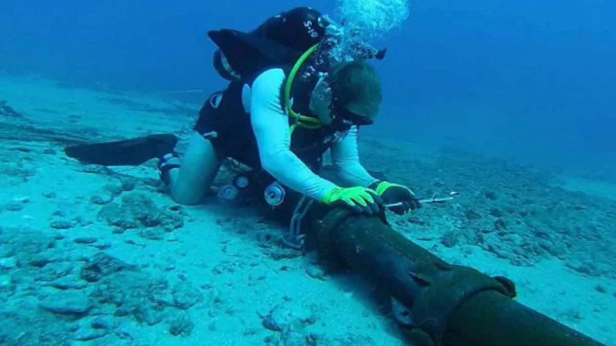 The Dark Ocean Challenge: Undersea Networks and the Future of Naval Warfare 3 e802df92 d03a 4dc4 bbf0 6869bd70befc 4