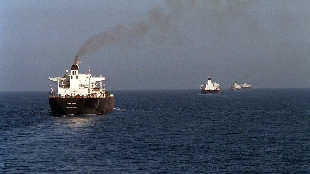 Hormuz tanker escorts deterred by US-Iran conflict Large oil tankers navigating open waters, symbolizing the maritime security challenges and risks faced by Hormuz tanker escorts amid regional tensions.