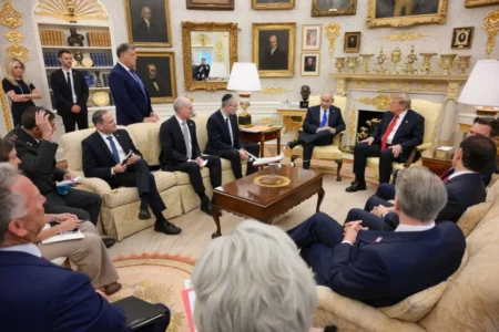 US President Donald Trump and Israeli Prime Minister Benjamin Netanyahu meeting with delegations in the Oval Office, illustrating how bilateral strategic negotiations shape US Middle East policy.